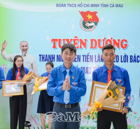 Chàng trai vàng trong làng Boxing