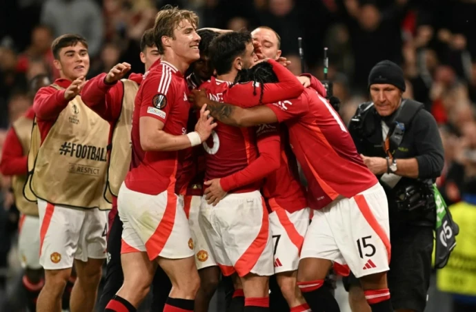 Huỷ diệt Bilbao, Man Utd vào chung kết Europa League