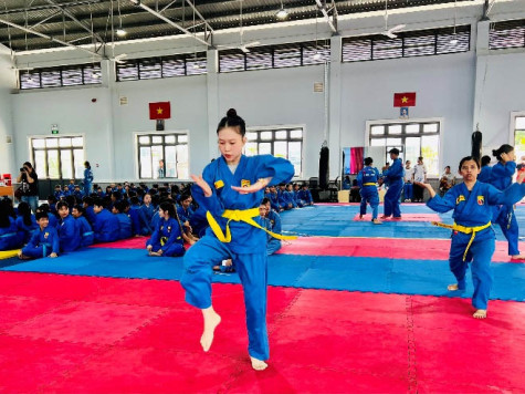 Gần 200 võ sinh thi thăng đẳng môn Vovinam