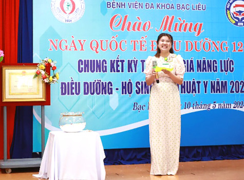 Tôn vinh những người hùng thầm lặng