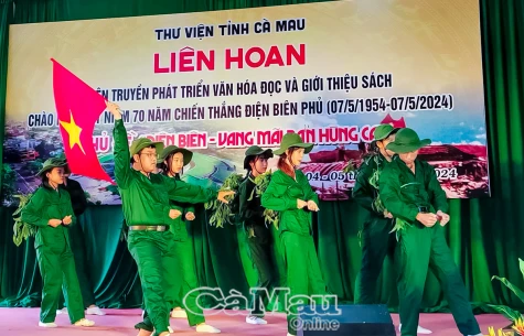 Sắc màu thanh niên
