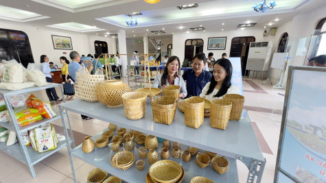 Mai một những làng nghề truyền thống