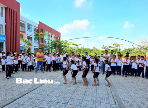 Thiếu nhi Bạc Liêu làm theo 5 điều Bác dạy