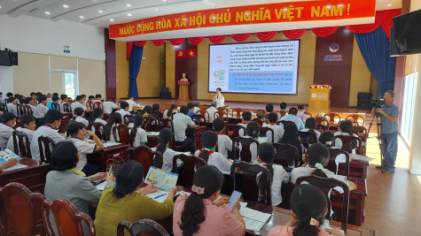 Công ty Điện lực Bạc Liêu: Tập huấn sử dụng điện an toàn, tiết kiệm năm 2025