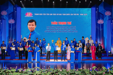 Tự hào thanh niên tiên tiến làm theo lời Bác