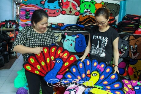 May gia công tăng thu nhập cho lao động nữ