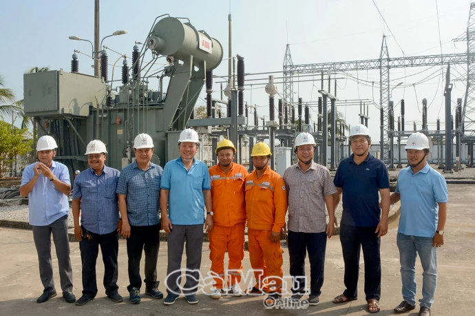 Quan tâm chăm lo người lao động