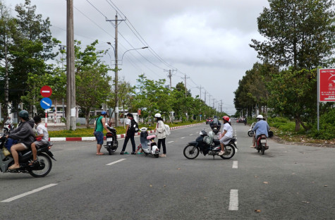 Cảnh báo tình trạng tai nạn giao thông ở các giao lộ, điểm mở dải phân cách
