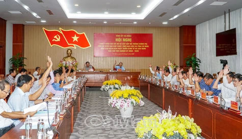 Tỉnh uỷ cho ý kiến các dự thảo, đề án quan trọng