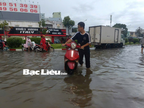 Cần chủ động ứng phó với triều cường