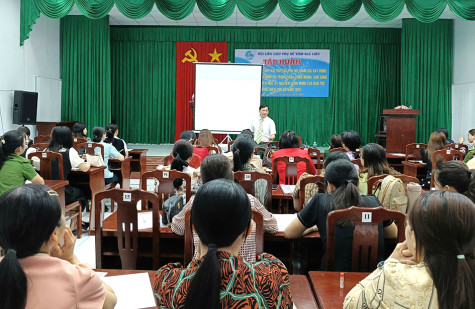 Tập huấn chuyên đề “Phát huy vai trò của phụ nữ tham gia xây dựng Đảng và hệ thống chính trị”