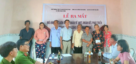 Ông Trần Chí Quang - người gắn kết tình làng nghĩa xóm