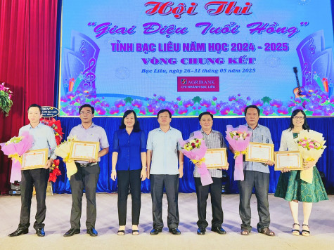 Bế mạc Hội thi “Giai điệu tuổi hồng” năm 2025: Phòng GD-ĐT TP. Bạc Liêu và Trường THPT Gành Hào đoạt giải Nhất toàn đoàn