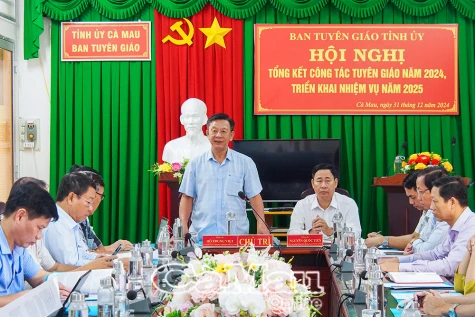 Cầu nối giữa Ðảng với dân