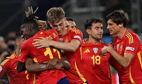 Thắng đẹp Pháp, Tây Ban Nha vào chung kết Nations League