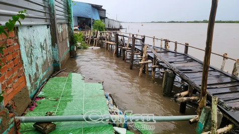 Nỗi lo mùa sạt lở