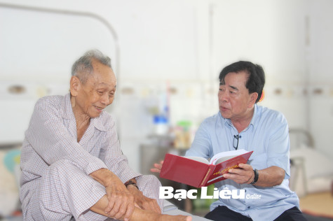 Hội Nhà báo tỉnh Bạc Liêu thăm, chúc mừng các nhà báo tiền bối