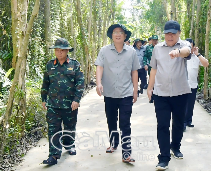Đảm bảo khu vực phòng thủ địa phương