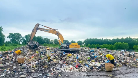 Cà Mau vận hành khẩn cấp các bãi rác tạm