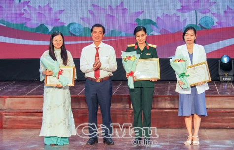Cà Mau đoạt 4 Giải Báo chí Phan Ngọc Hiển TP Cần Thơ