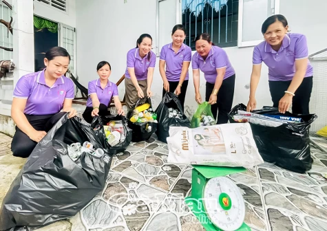 Khắc ghi lời Bác sống đẹp, sống nghĩa tình