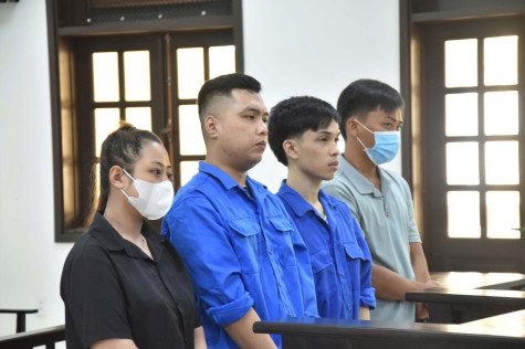 “Lừa đảo từ thiện” qua facebook, 4 bị cáo lãnh hàng chục năm tù