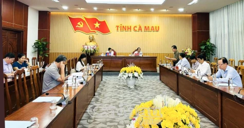 Thống nhất cơ chế vận hành giai đoạn đầu của Báo và Đài Phát thanh – Truyền hình Cà Mau sau hợp nhất