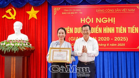 Báo và Đài PT-TH Cà Mau tuyên dương điển hình tiên tiến giai đoạn 2020-2025