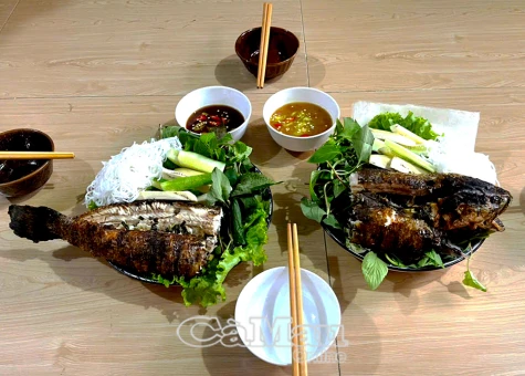 Tản mạn cá lóc nướng trui