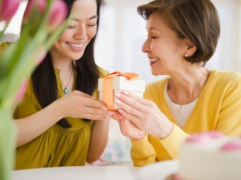 Khí huyết kém – Nguyên nhân âm thầm ảnh hưởng sức khỏe phụ nữ trong gia đình