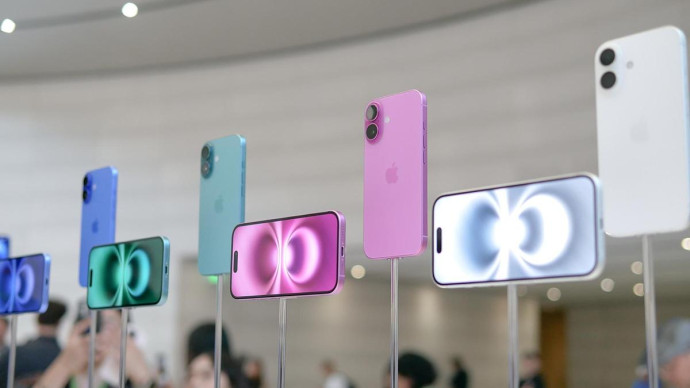 Người mệnh Thủy nên mua iPhone 16 màu nào hợp nhất?