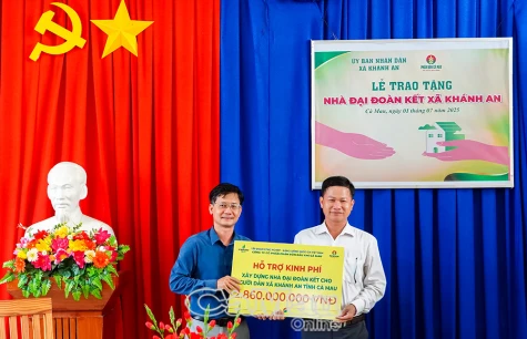 Khánh thành, bàn giao 51 căn nhà tại xã Khánh An