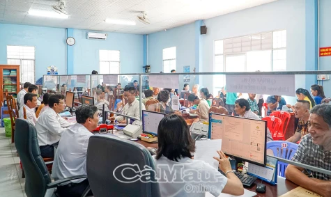 Khí thế phấn khởi ngày làm việc đầu tiên