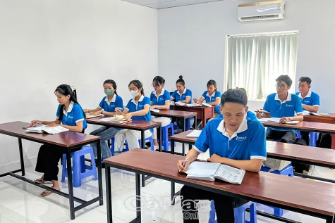 Đẩy mạnh đào tạo, đưa người lao động đi nước ngoài làm việc