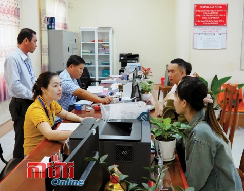 មានទំនុកចិត្តលើក្បាលម៉ាស៊ីននៃរដ្ឋអំណាច២ថ្នាក់