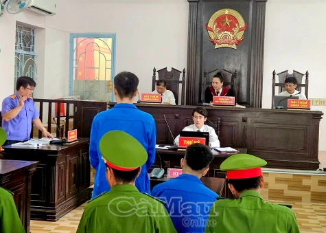 Rủ bạn đi bán ma tuý, mỗi người lãnh án hơn 7 năm tù