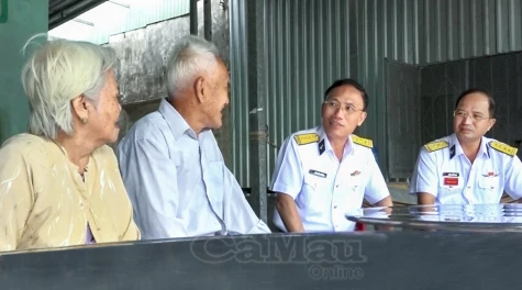 Bộ Tư lệnh Vùng 5 Hải quân tri ân các gia đình chính sách