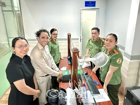 Đẩy mạnh tiện ích số phục vụ người nước ngoài
