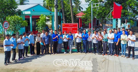Xã Hồ Thị Kỷ ra mắt, vận hành điểm hỗ trợ hồ sơ trực tuyến