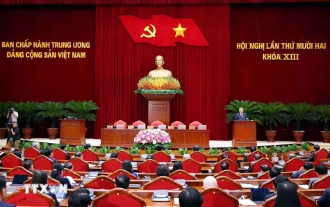 Cuộc cách mạng đã chuyển trạng thái, vươn tới tương lai