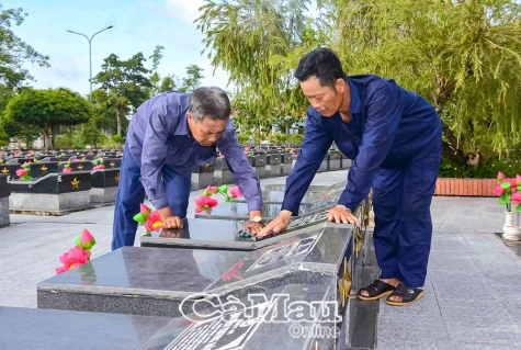 Nghĩa tình người quản trang