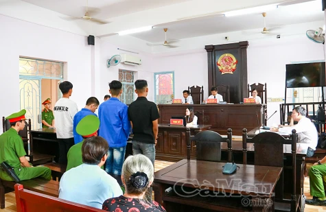 Rủ nhau đánh người, cả nhóm thanh niên lãnh án tù