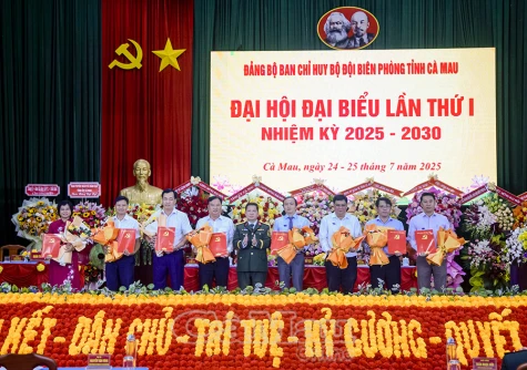 "Đoàn kết - Dân chủ - Trí tuệ - Kỷ cương - Quyết thắng"