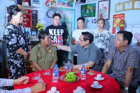 Hoàn thiện chính sách, lan tỏa nghĩa tình với người có công