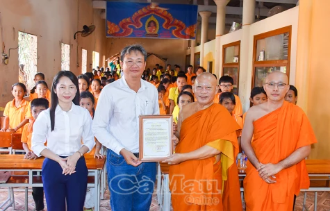 Trường Đại học Bạc Liêu đồng hành cùng các lớp học Khmer