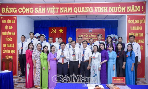 Đại hội Chi bộ các cơ quan Đảng phường Vĩnh Trạch lần thứ I: Đề ra 10 chỉ tiêu, 3 nhiệm vụ đột phá