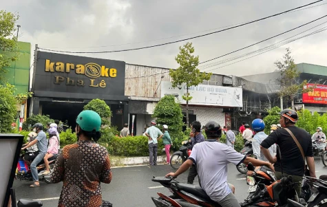 Cháy lớn rạng sáng ở xã Cái Nước