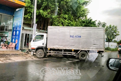 Tai nạn liên hoàn trên Quốc lộ 1, một người tử vong tại phường Láng Tròn