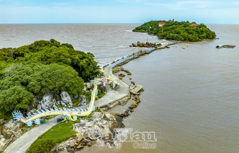 Về Đá Bạc ngắm biển, khám phá rừng, tìm về lịch sử