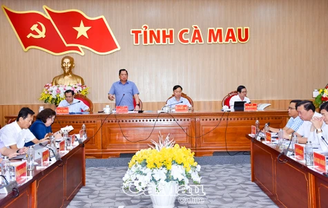 Đẩy mạnh giải ngân vốn đầu tư công: Quyết liệt, kịp thời, không để chậm tiến độ